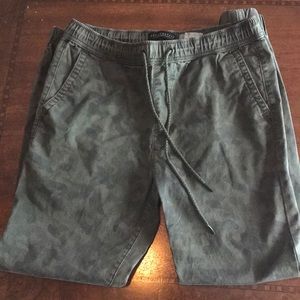 Aeropostal camouflage joggers size small